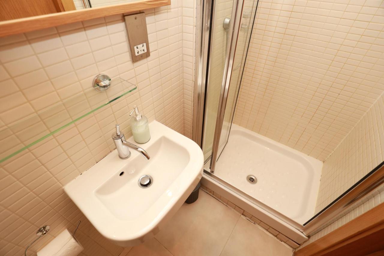 City Apartment กลาสโกว์ ภายนอก รูปภาพ